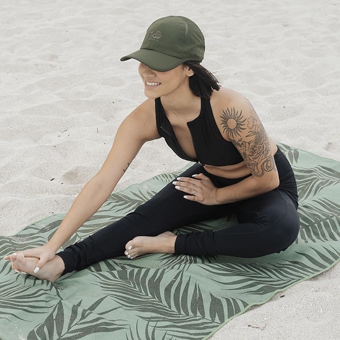 Sprints Athletic Running Towel, Full-Sized, Car Seat Cover - Performance Microfiber (Garden of Races Past)