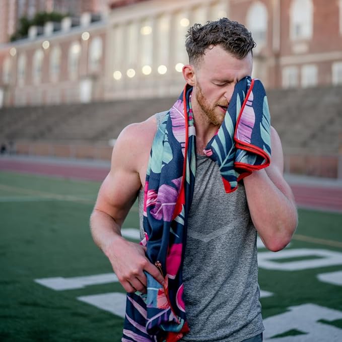 Sprints Athletic Running Towel, Full-Sized, Car Seat Cover - Moisture Wicking (Flamingos)