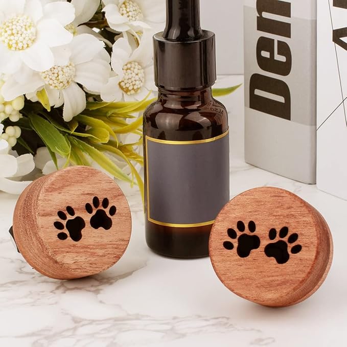 Essential Oil Car Diffuser, 2 PCS Cat Paw-Shaped Car Aromatherapy Wood Diffuser with Vent Clip
