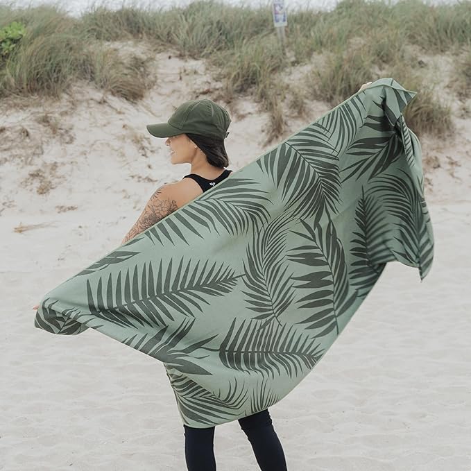 Sprints Athletic Running Towel, Full-Sized, Car Seat Cover - Performance Microfiber (Garden of Races Past)