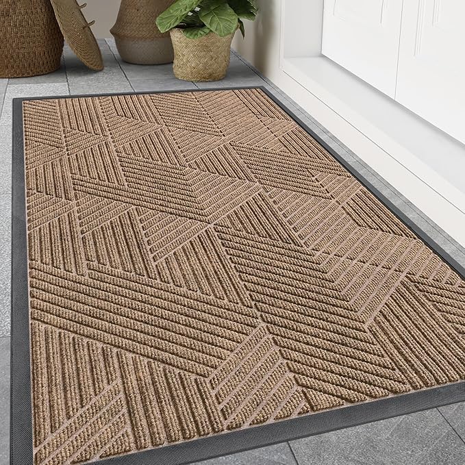 Smiry Front Door Mat Outside Entrance, Heavy Duty Sturdy Natural Rubber Doormat, Trap Dirt and Moisture, Easy Clean Low Profile Mats for Indoor Outdoor Entry, Irregular Triangle (47x32, Coffee)