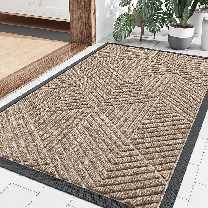 Smiry Front Door Mat Outside Entrance, Heavy Duty Sturdy Natural Rubber Doormat, Trap Dirt and Moisture, Easy Clean Low Profile Mats for Indoor Outdoor Entry, Irregular Triangle (36x24, Mixed Camel)