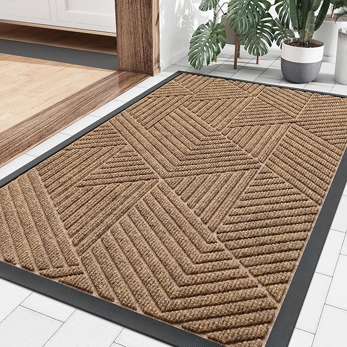 Smiry Front Door Mat Outside Entrance, Heavy Duty Sturdy Natural Rubber Doormat, Trap Dirt and Moisture, Easy Clean Low Profile Mats for Indoor Outdoor Entry, Irregular Triangle (36x24, Light Brown)